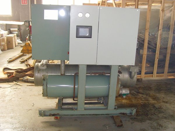 西区酒店中央空调不停机清洗方法介绍